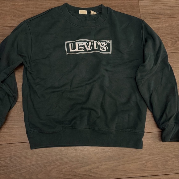 Levi's Tops - Levis Sweatshirt